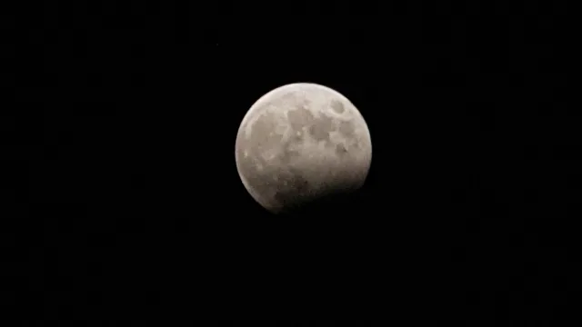 Eclipsi parcial de lluna, octubre 2023