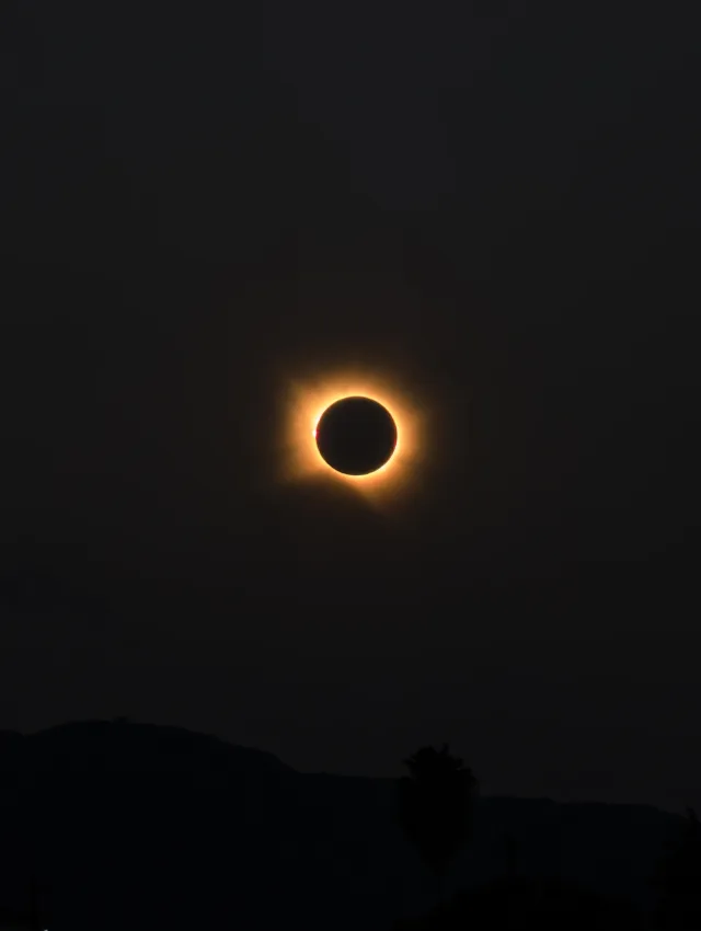 Eclipsi total des d'Almardà